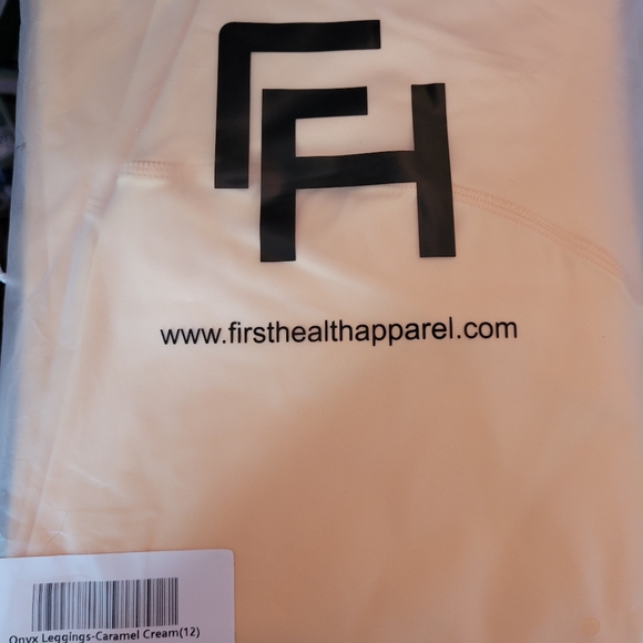 First Health Apparel ONYX LEGGINGS - Caramel - Size Large - Picture 3 of 4